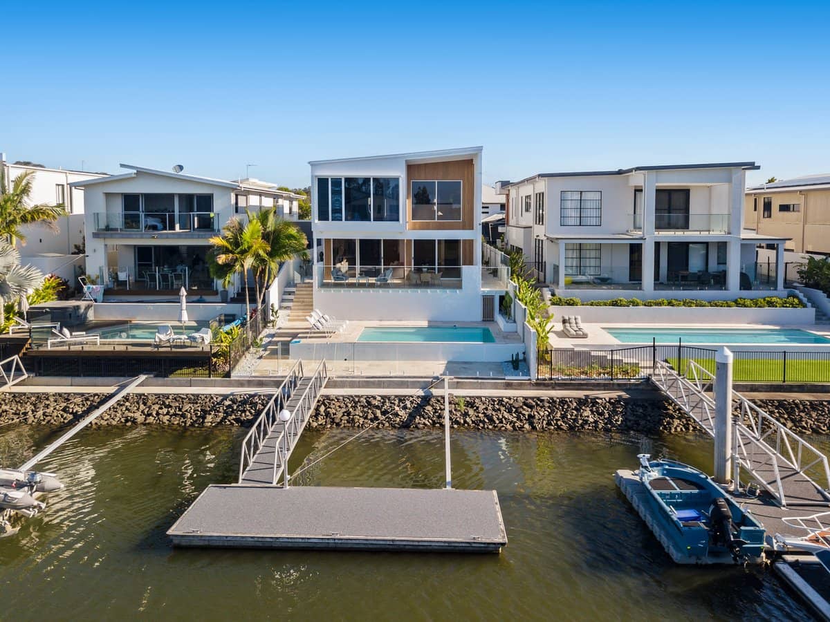 16 Harbourvue Court, HELENSVALE - Thumbnail 4