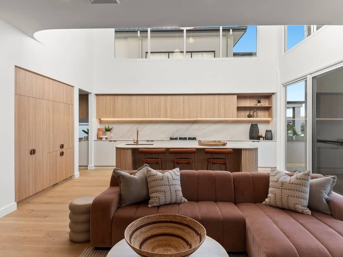 16 Harbourvue Court, HELENSVALE - Thumbnail 14