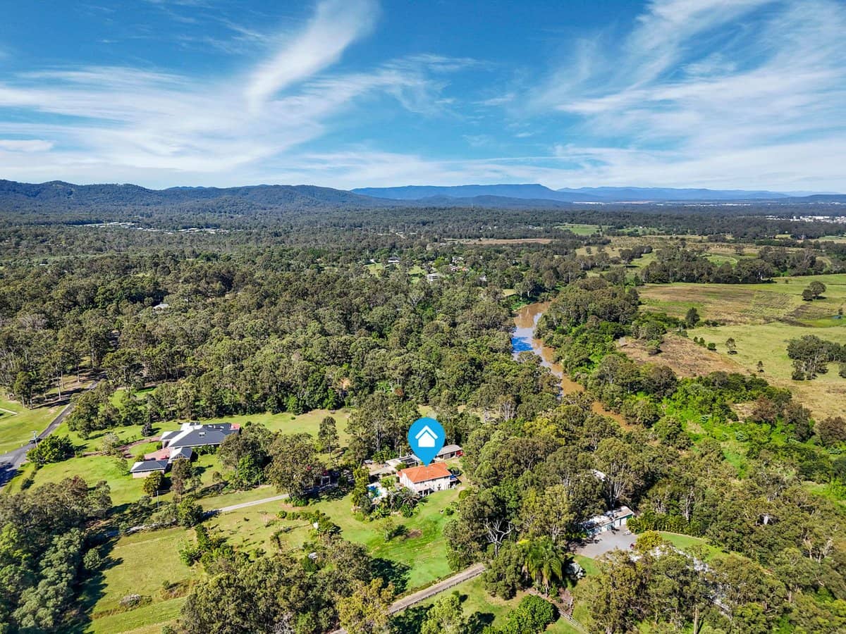 42-48 Natalie Road, BUCCAN - Thumbnail 2