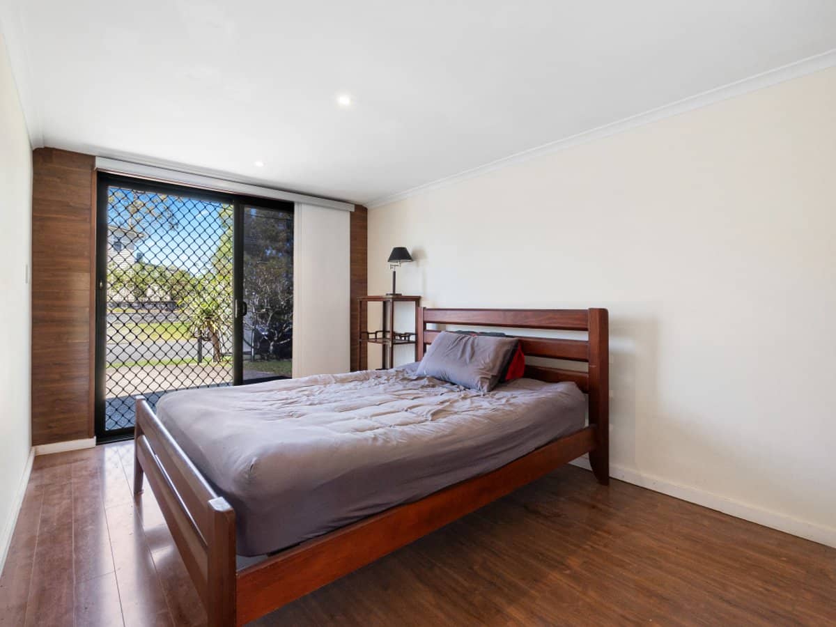 9 Tasman Avenue, MOLENDINAR - Thumbnail 17