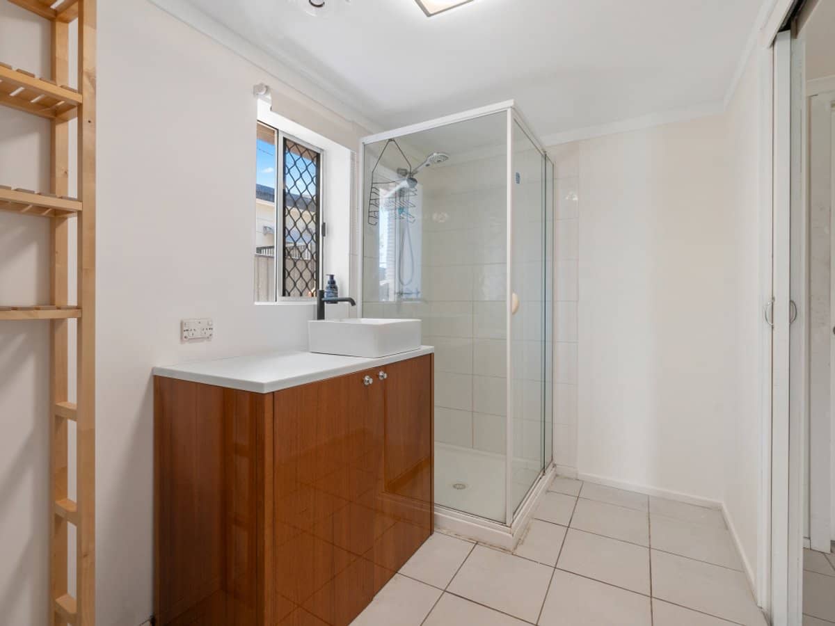 9 Tasman Avenue, MOLENDINAR - Thumbnail 19