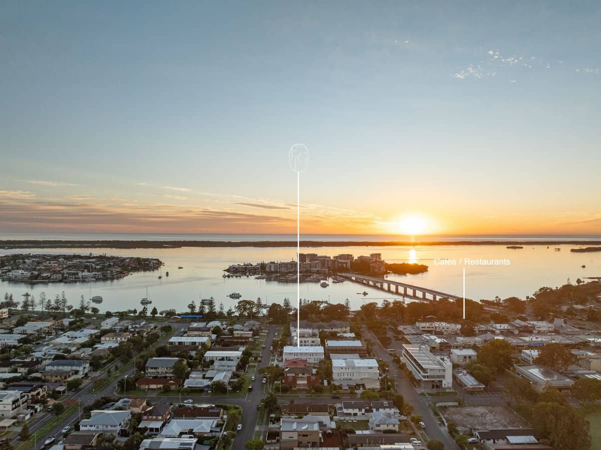 14 Victor Avenue, PARADISE POINT - Thumbnail 2