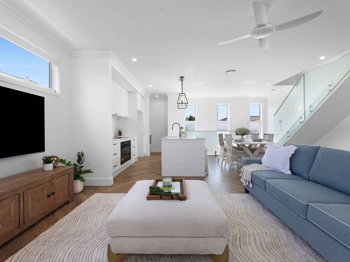 14 Victor Avenue, PARADISE POINT - Thumbnail 3