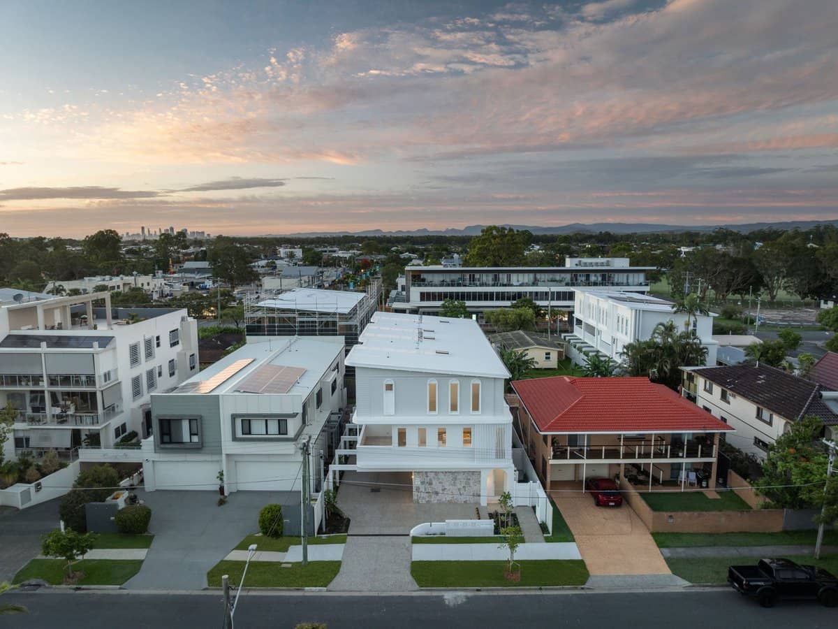 14 Victor Avenue, PARADISE POINT - Thumbnail 5