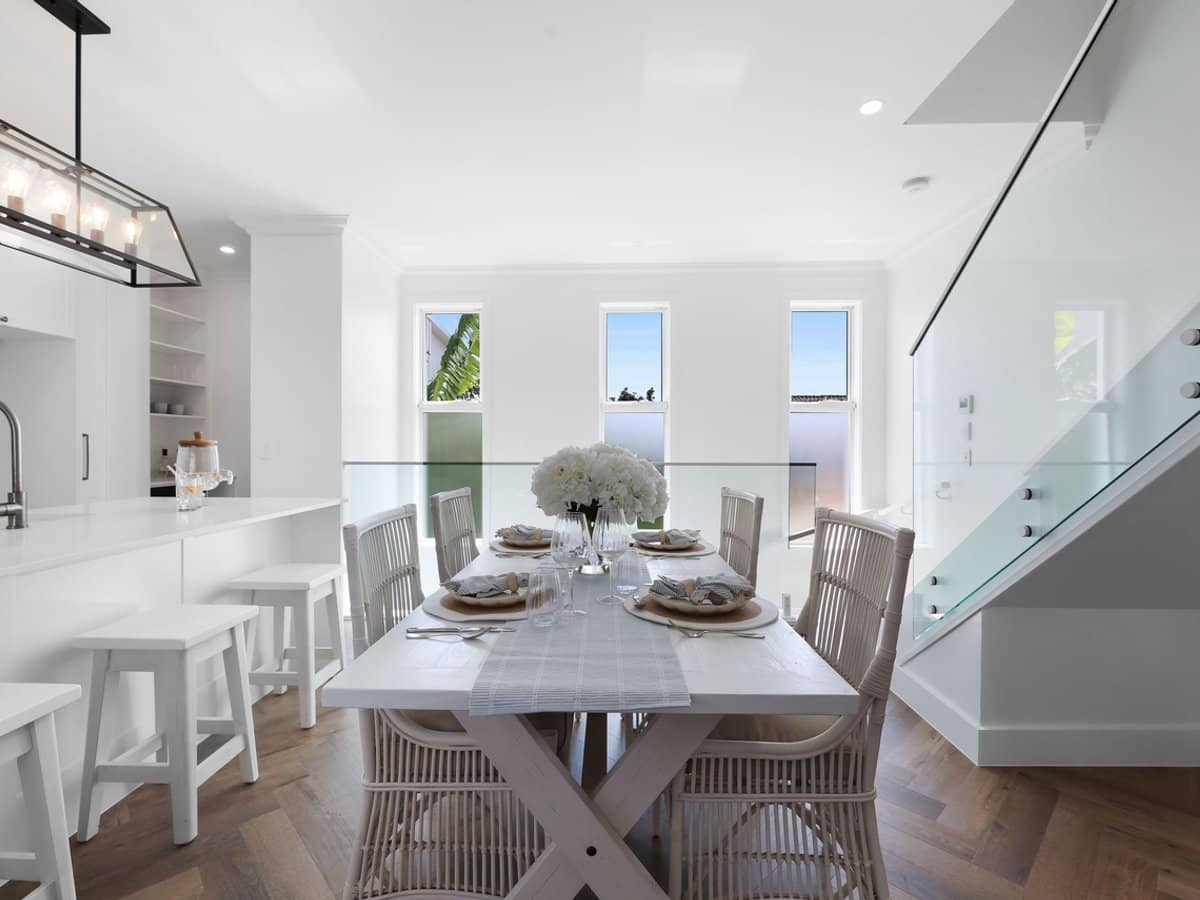 14 Victor Avenue, PARADISE POINT - Thumbnail 11