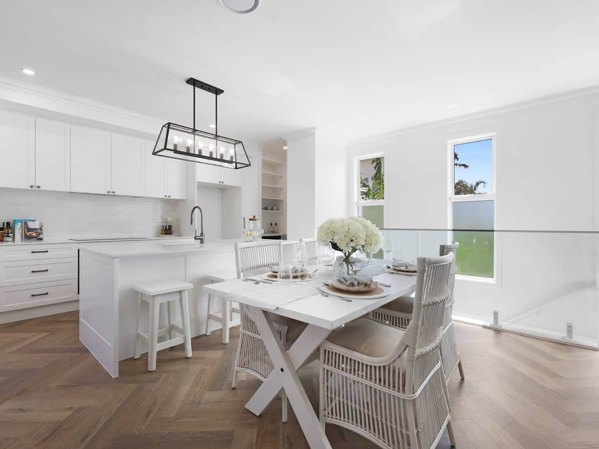 14 Victor Avenue, PARADISE POINT - Thumbnail 5