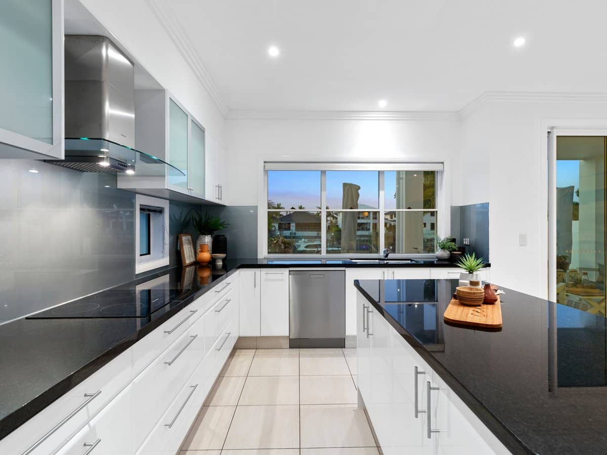 45 Coomera Court, Helensvale - Thumbnail 6