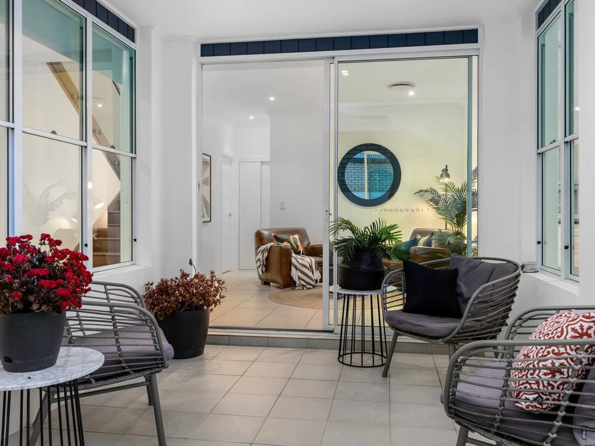 45 Coomera Court, Helensvale - Thumbnail 11