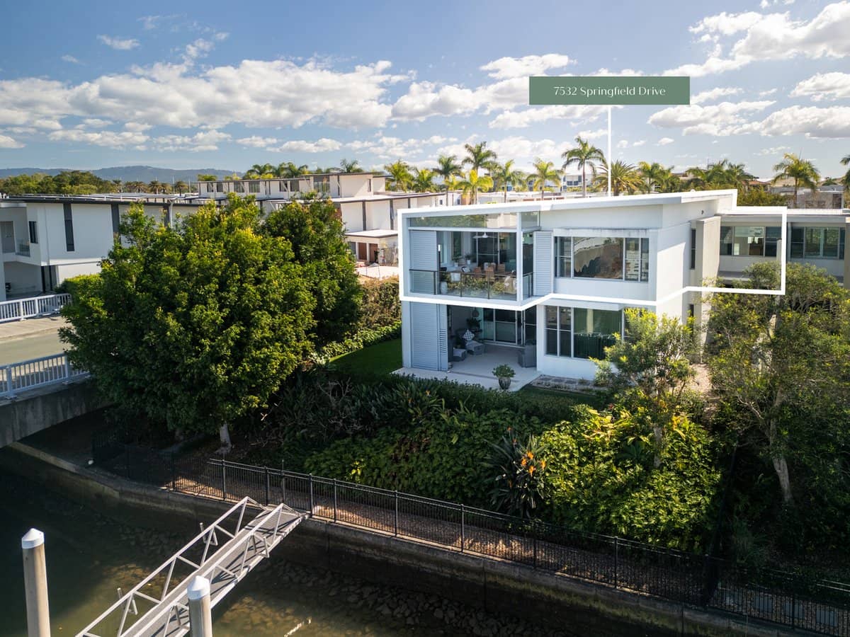 7532 Springfield Drive, Hope Island - Thumbnail 1