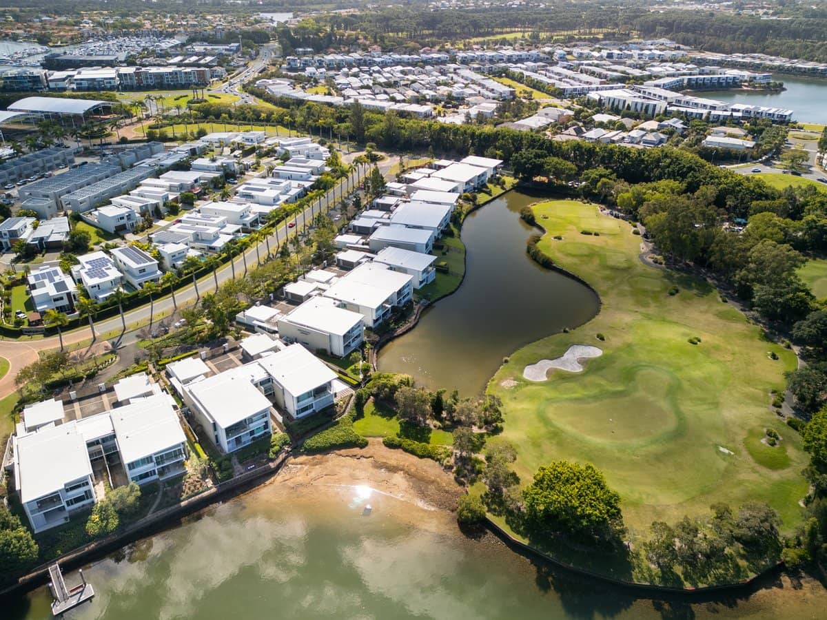 7532 Springfield Drive, Hope Island - Thumbnail 4