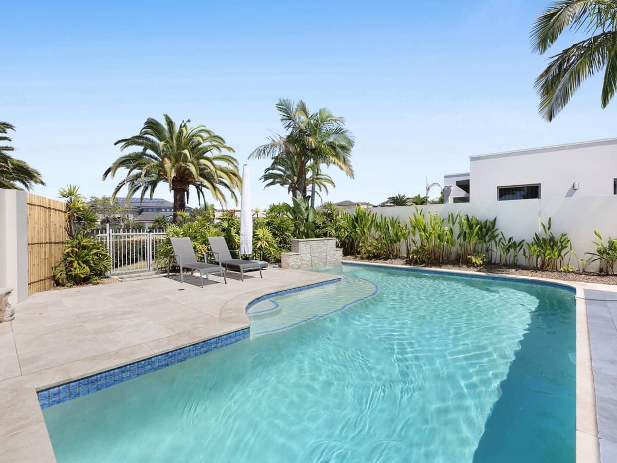 2805 Gracemere Circuit North, Hope Island - Thumbnail 1