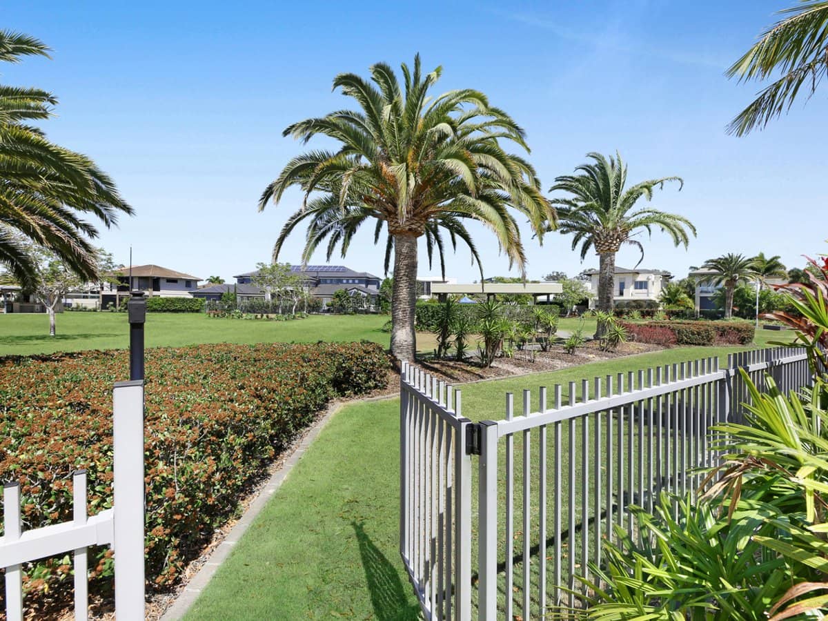 2805 Gracemere Circuit North, Hope Island - Thumbnail 35