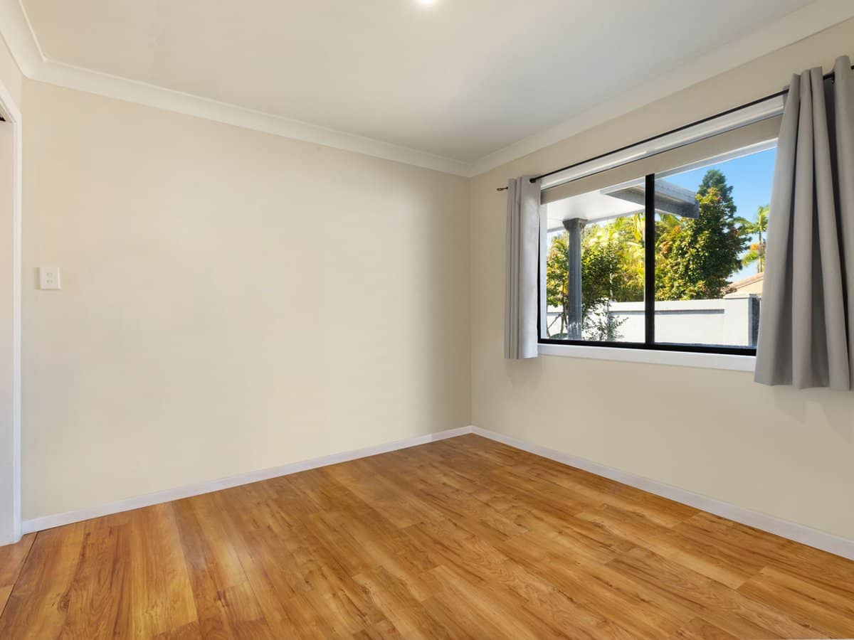 10 Sigatoka Place, CLEAR ISLAND WATERS - Thumbnail 19