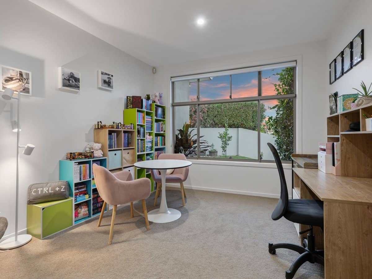 18 Ferrymans Court, Helensvale - Thumbnail 14