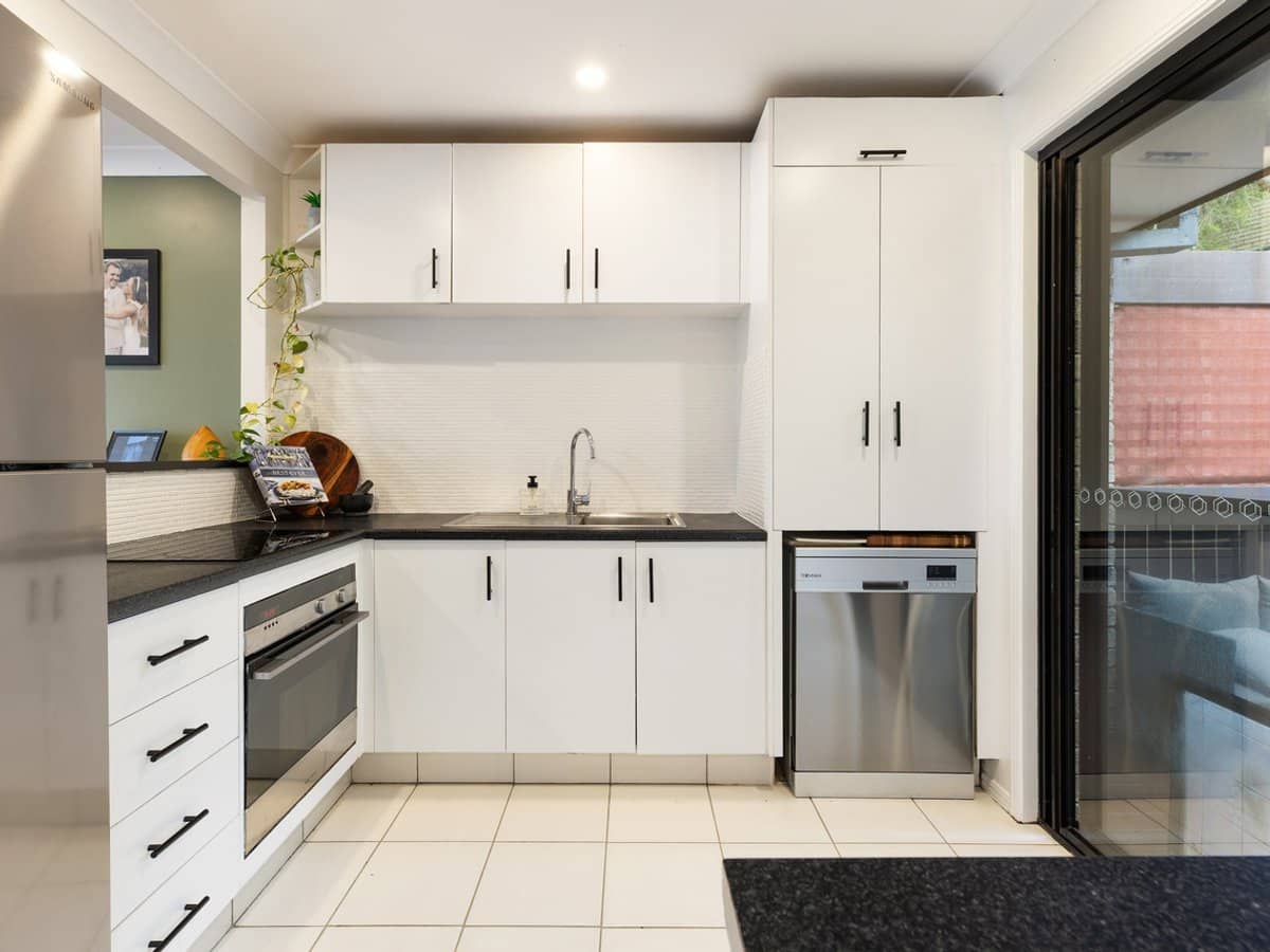 16 ACERO Court, NERANG - Thumbnail 4