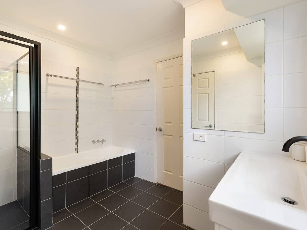 16 ACERO Court, NERANG - Thumbnail 18