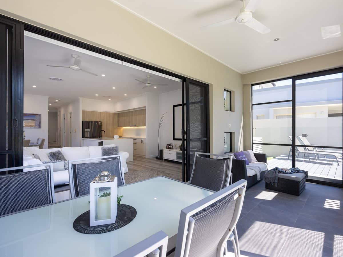 6113 Trasimeno Avenue, Hope Island - Thumbnail 14