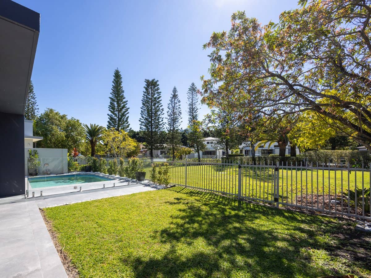 6113 Trasimeno Avenue, Hope Island - Thumbnail 19