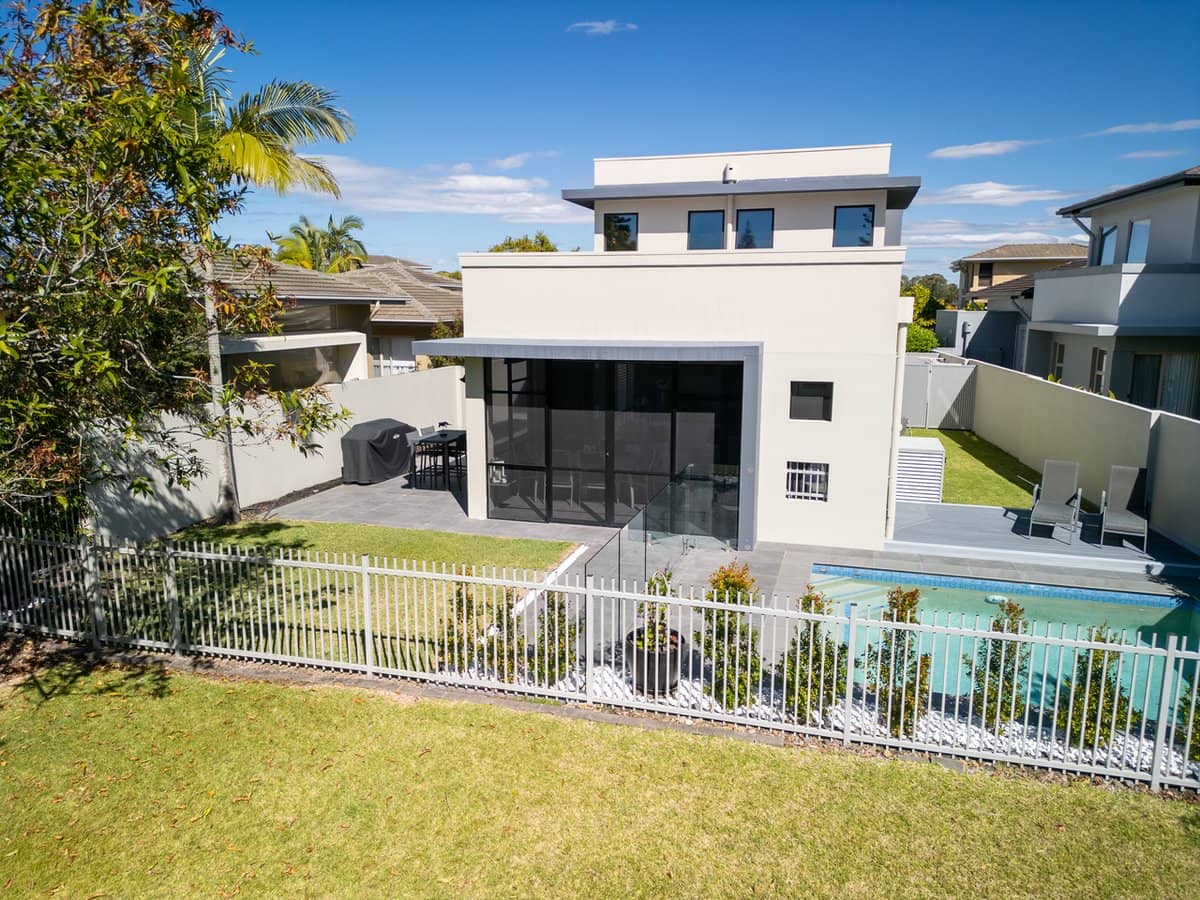 6113 Trasimeno Avenue, Hope Island - Thumbnail 26