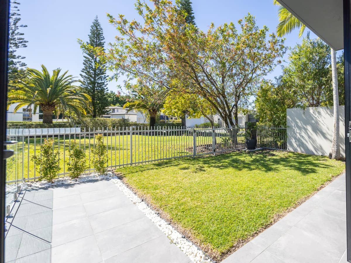 6113 Trasimeno Avenue, Hope Island - Thumbnail 17