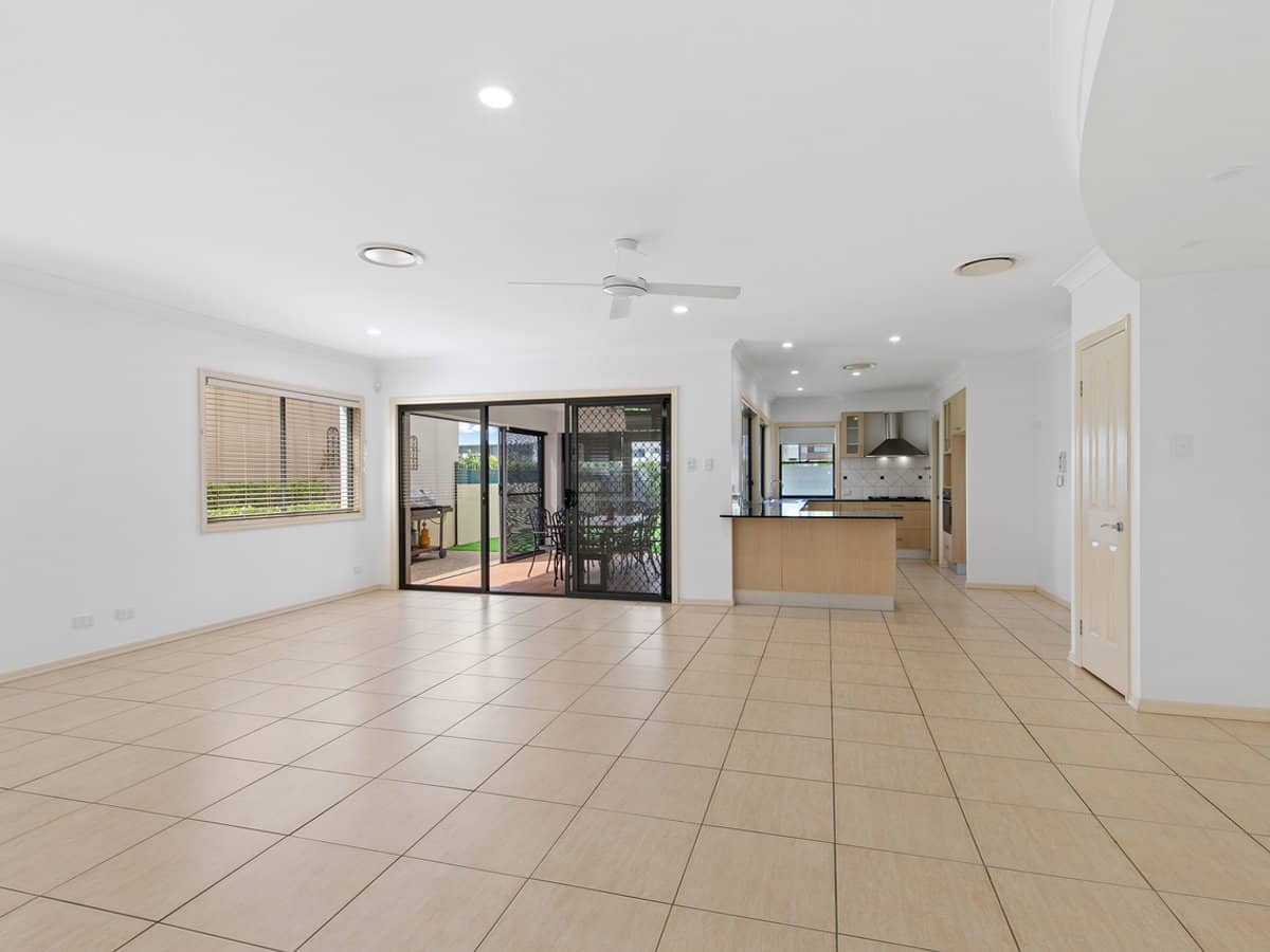 532 Oyster Cove Promenade, Helensvale - Thumbnail 6