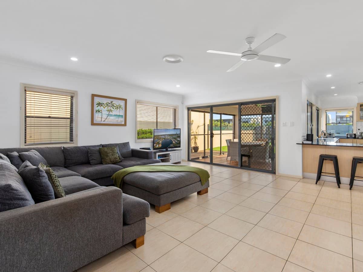 532 Oyster Cove Promenade, Helensvale - Thumbnail 11
