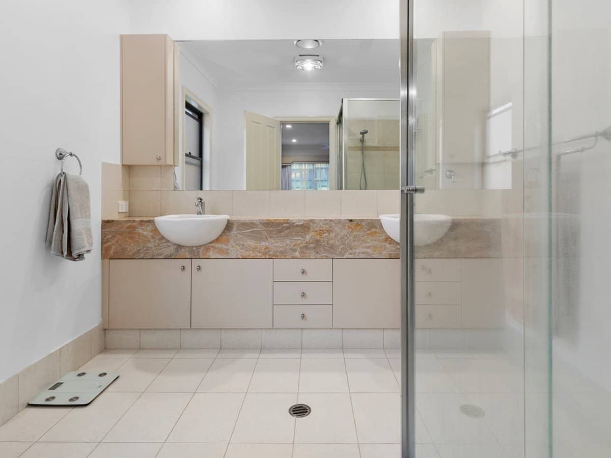 532 Oyster Cove Promenade, Helensvale - Thumbnail 16