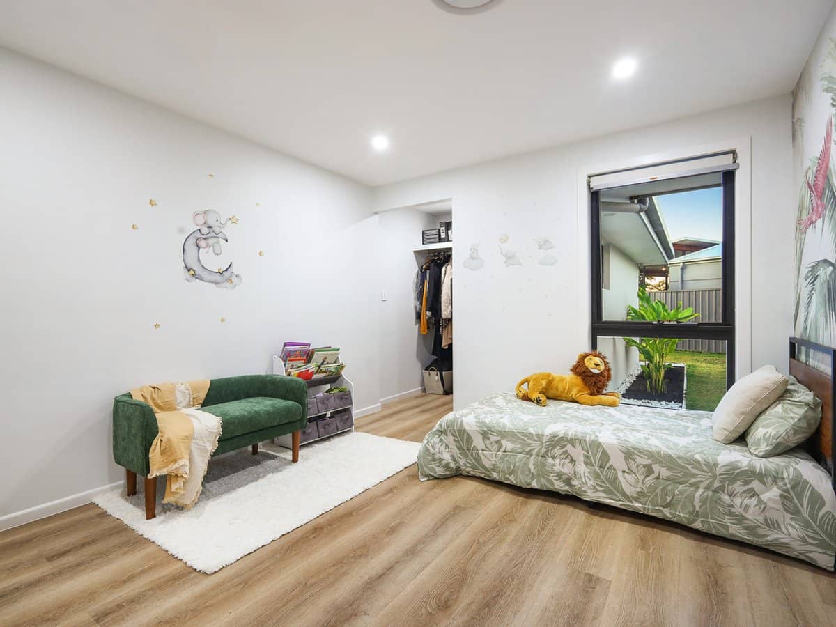 26 Huon Street, BROADBEACH WATERS - Thumbnail 38