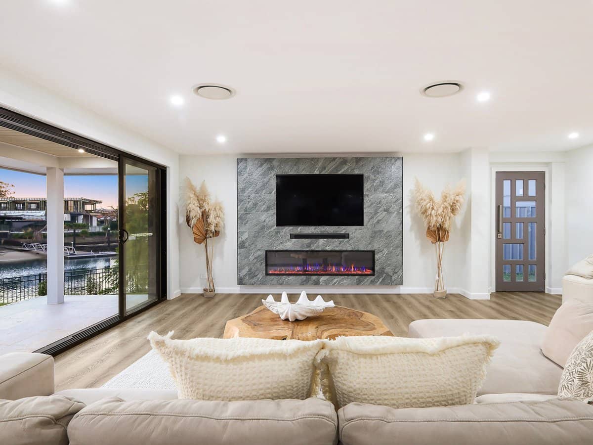 26 Huon Street, BROADBEACH WATERS - Thumbnail 19