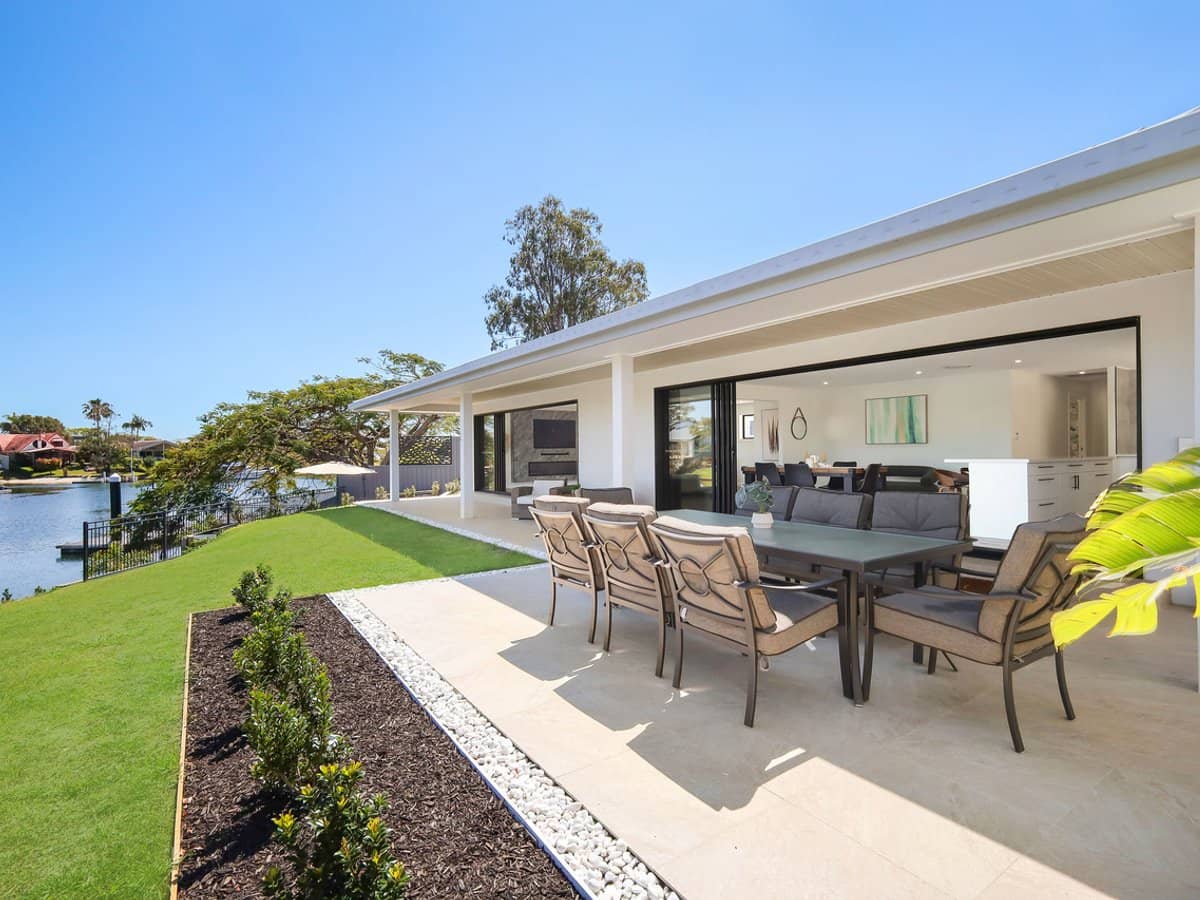 26 Huon Street, BROADBEACH WATERS - Thumbnail 15