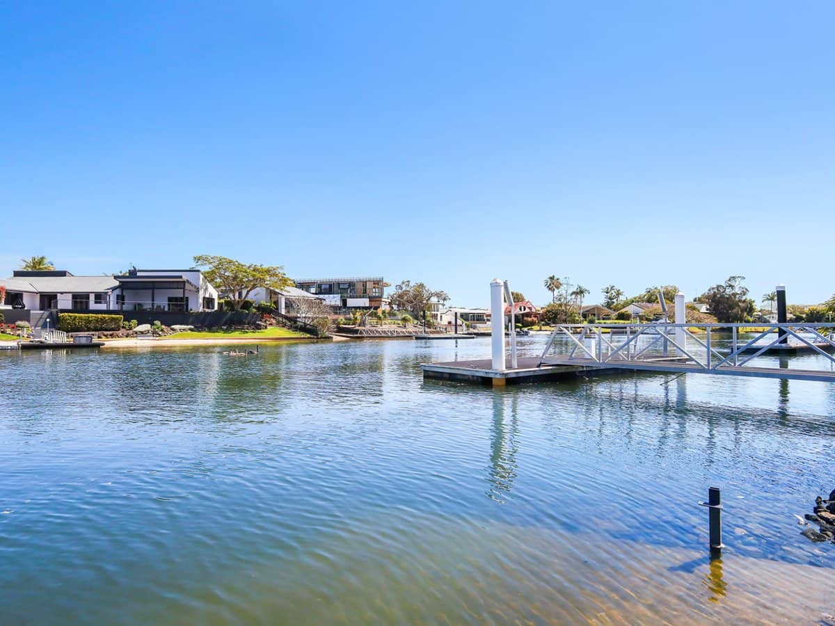 26 Huon Street, BROADBEACH WATERS - Thumbnail 6