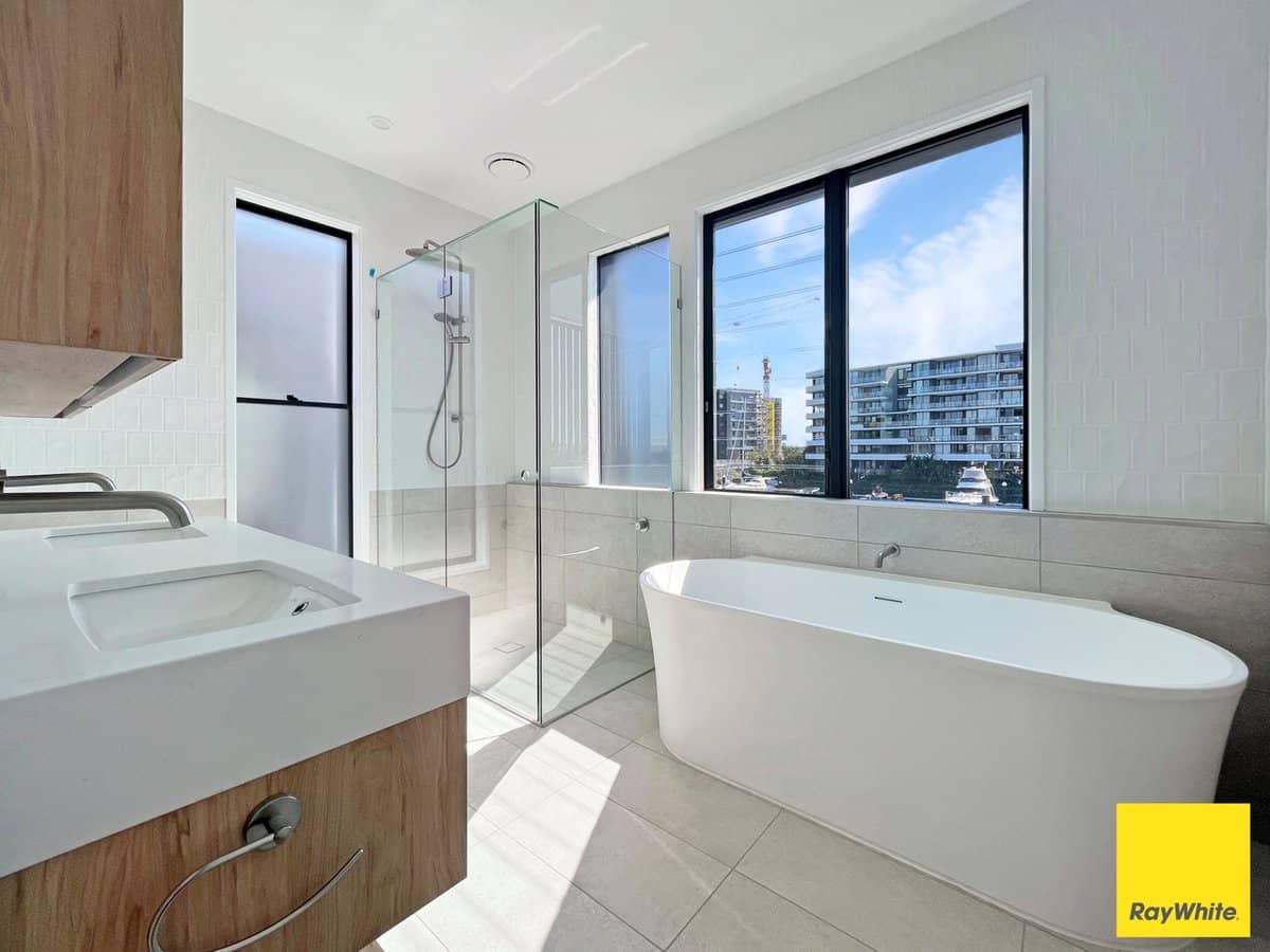 10 Bronte Circuit, HOPE ISLAND - Thumbnail 11