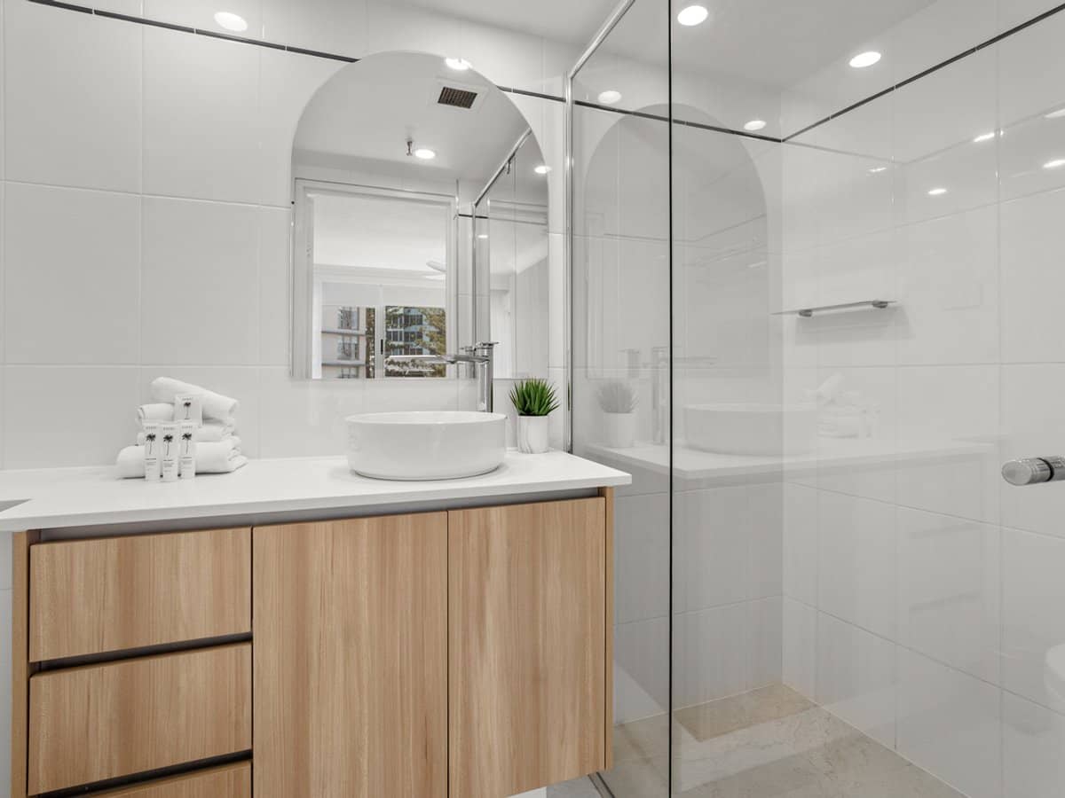 5 Clifford Street, SURFERS PARADISE - Thumbnail 8