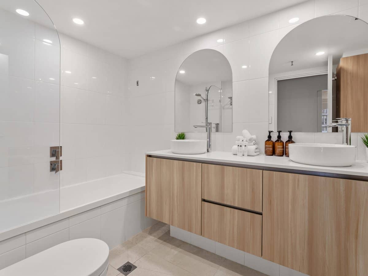 5 Clifford Street, SURFERS PARADISE - Thumbnail 11