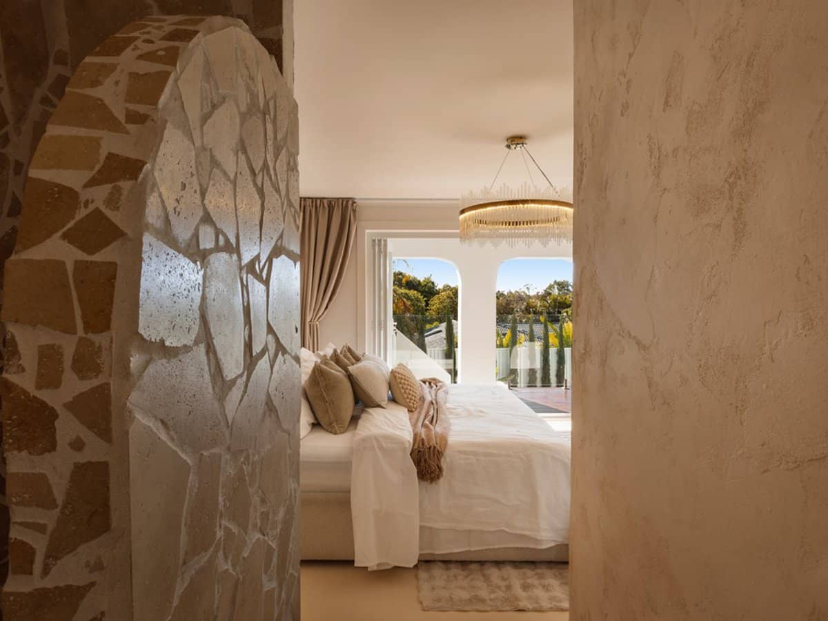 8 Trinity Place, ROBINA - Thumbnail 21