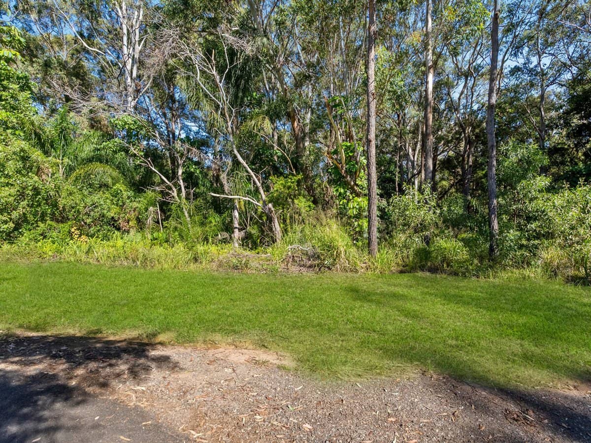 16 Bayview Road, RUSSELL ISLAND - Thumbnail 4