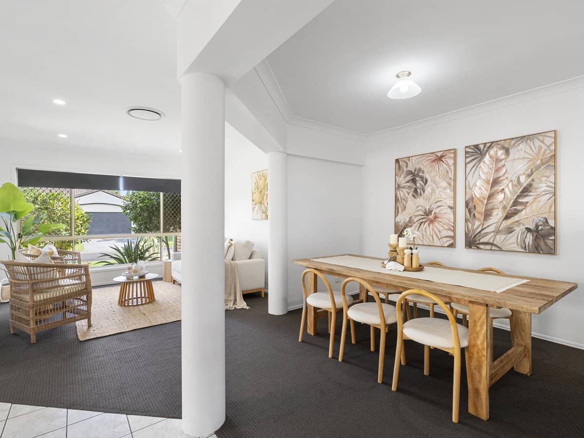 16 Dartmouth Court, VARSITY LAKES - Thumbnail 3