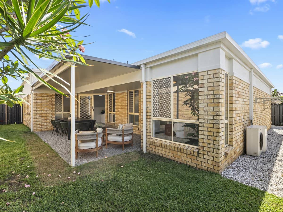 16 Dartmouth Court, VARSITY LAKES - Thumbnail 16