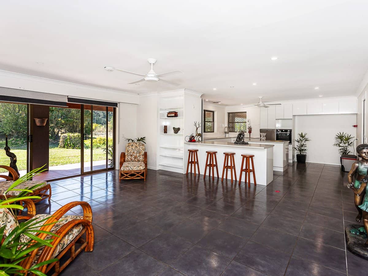 3 Mark Way, MUDGEERABA - Thumbnail 9