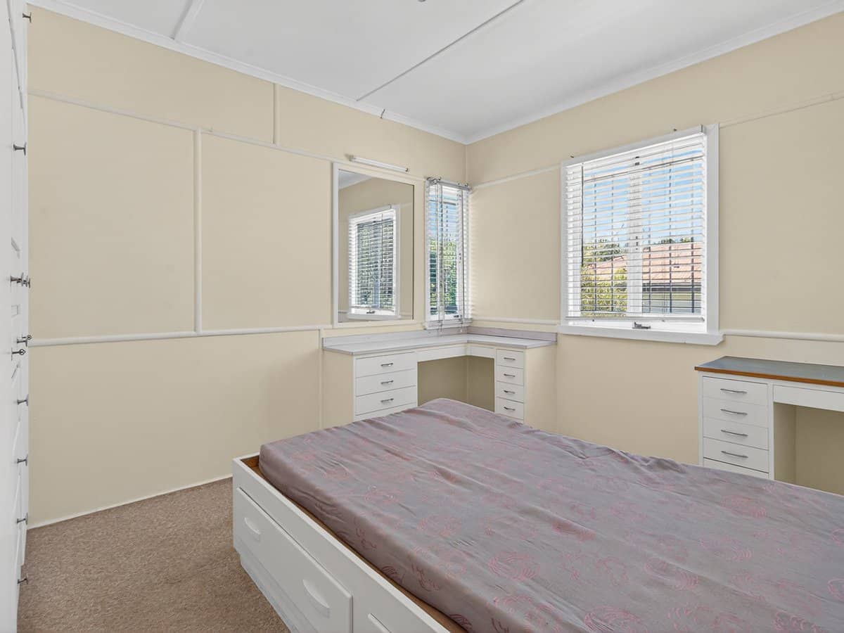 249 Nursery Road, HOLLAND PARK - Thumbnail 13