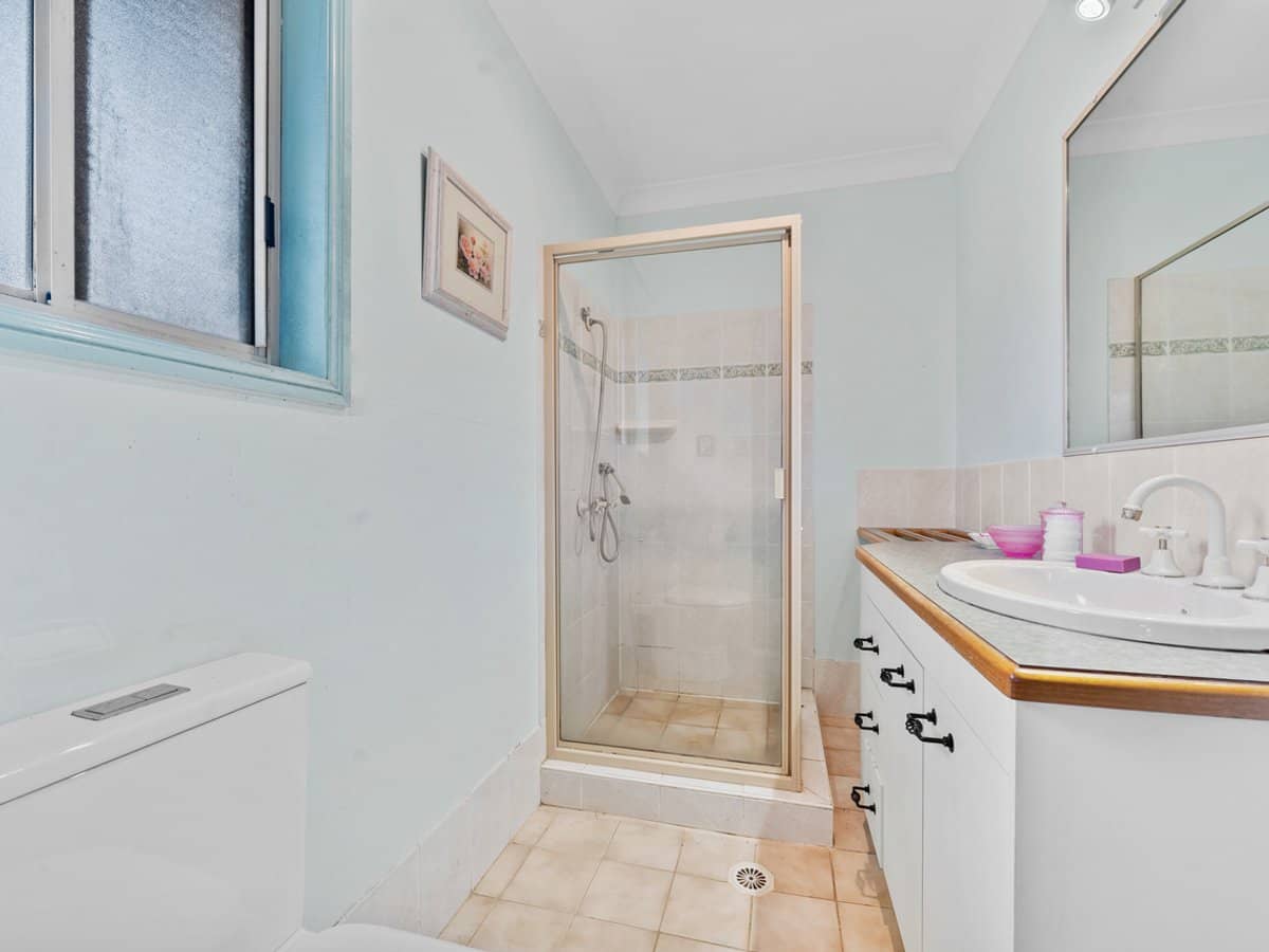 10 Cazna Court, REDLAND BAY - Thumbnail 16