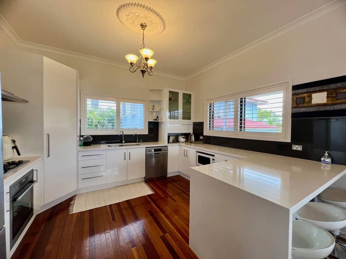 15 Denman Street, Greenslopes - Thumbnail 2