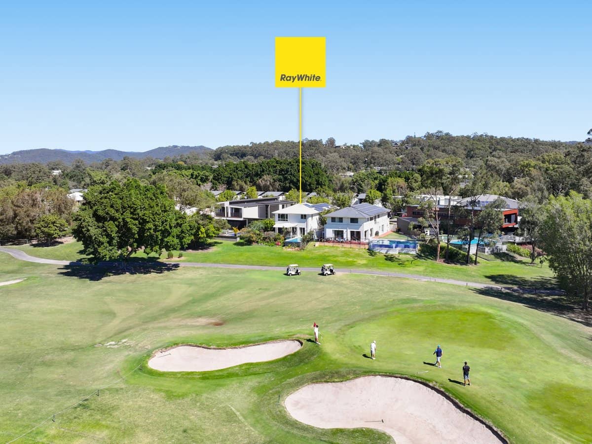 921 Medinah Avenue, ROBINA - Thumbnail 1