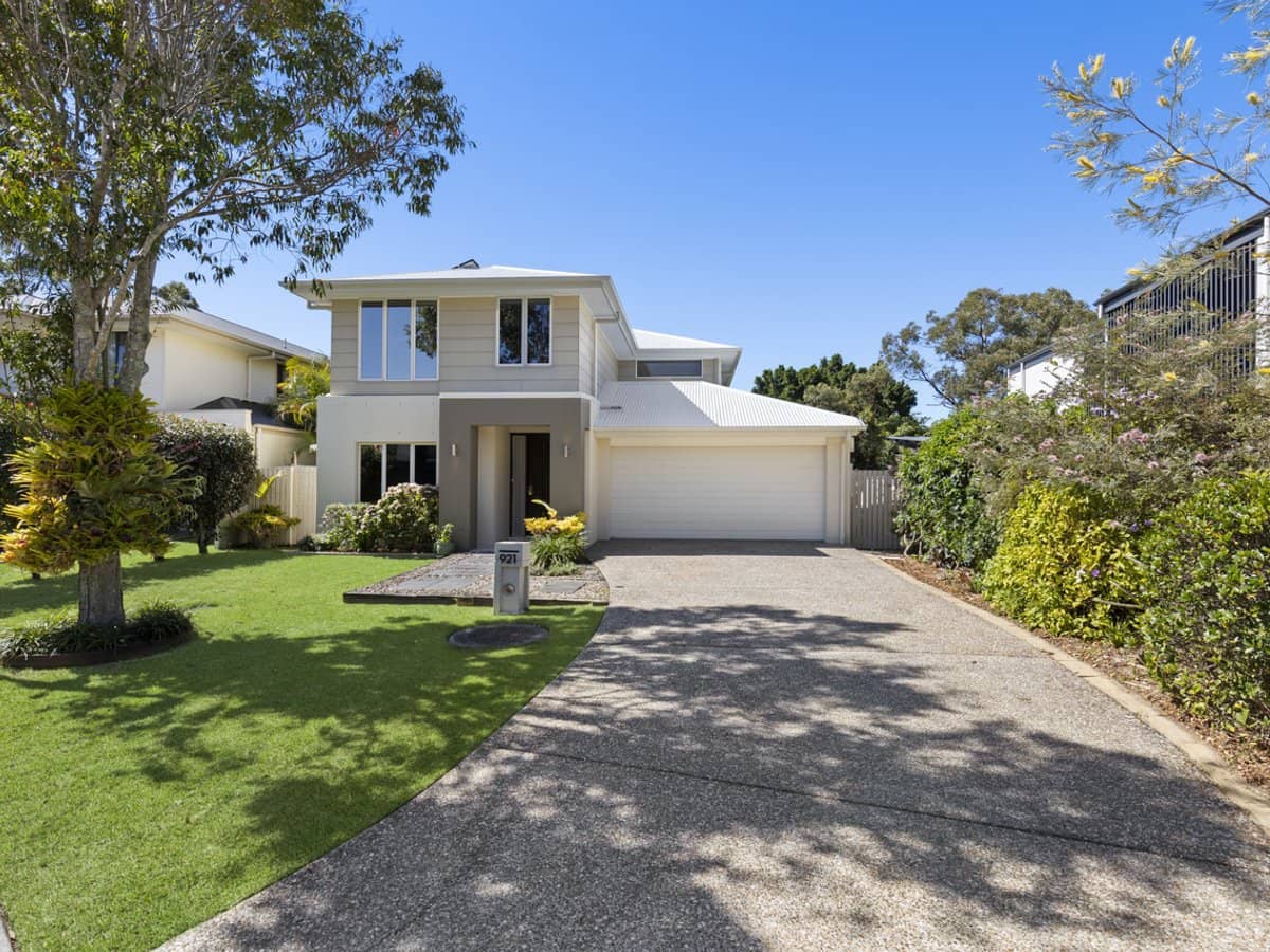 921 Medinah Avenue, ROBINA - Thumbnail 5