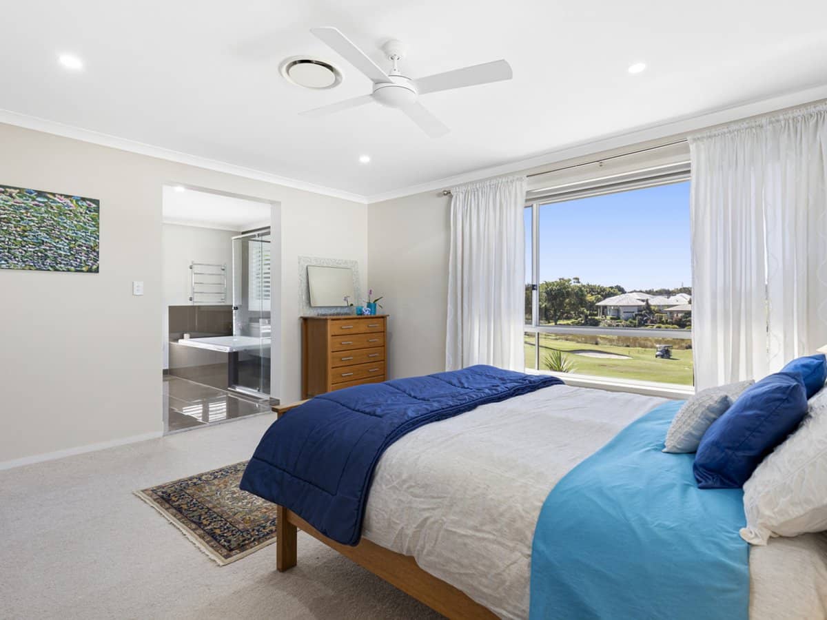 921 Medinah Avenue, ROBINA - Thumbnail 25