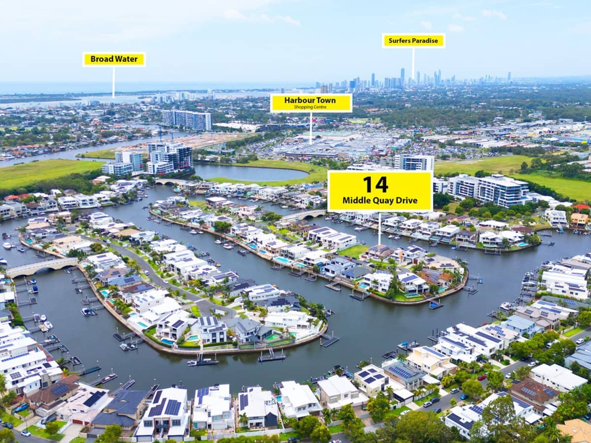 14 Middle Quays Drive, Biggera Waters - Thumbnail 1
