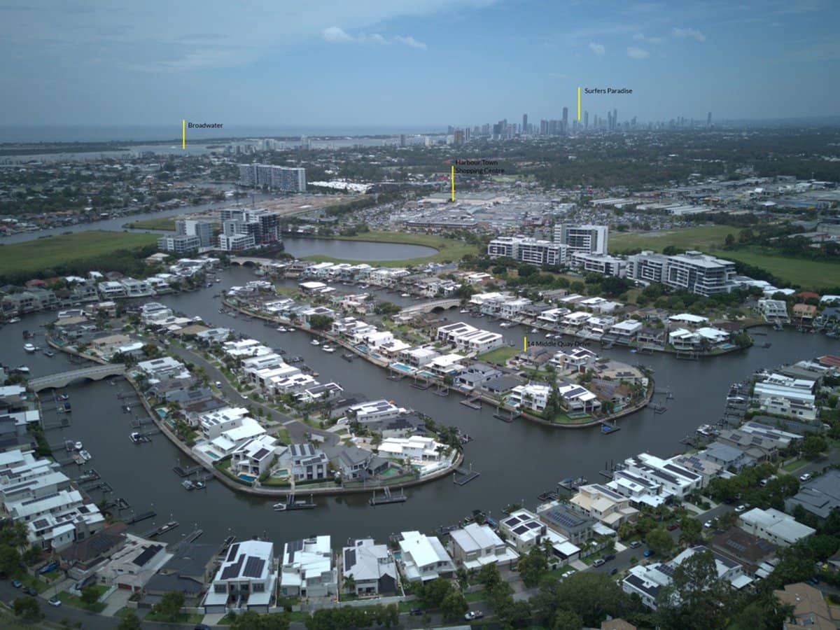 14 Middle Quays Drive, Biggera Waters - Thumbnail 4