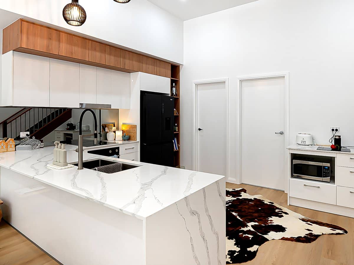 923 Old Cleveland Road, CARINA - Thumbnail 2