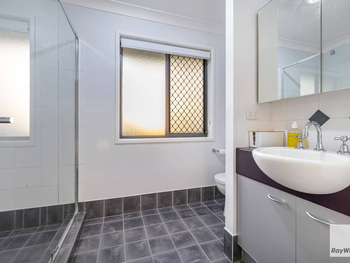 5 Sandy Cove Place, REDLAND BAY - Thumbnail 12