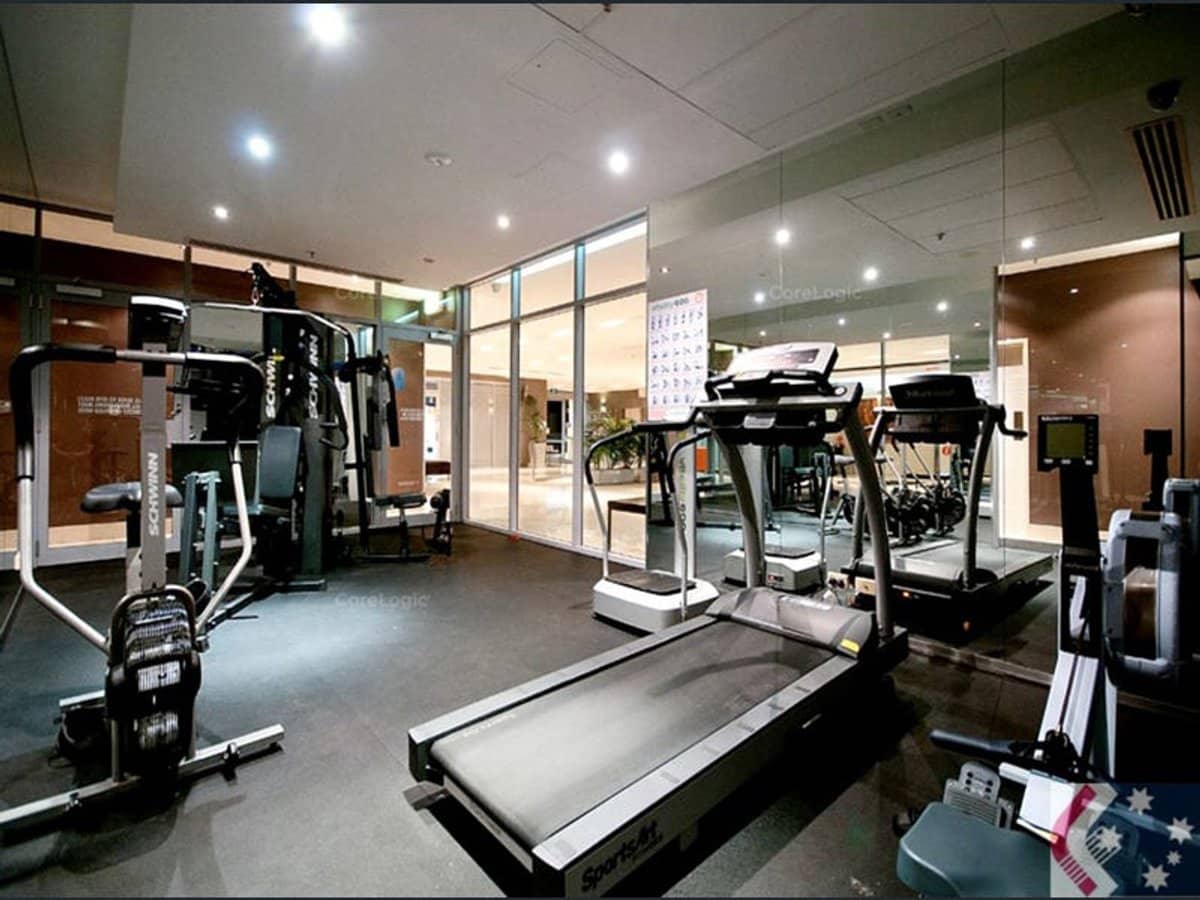 360 Marine Parade, LABRADOR - Thumbnail 22